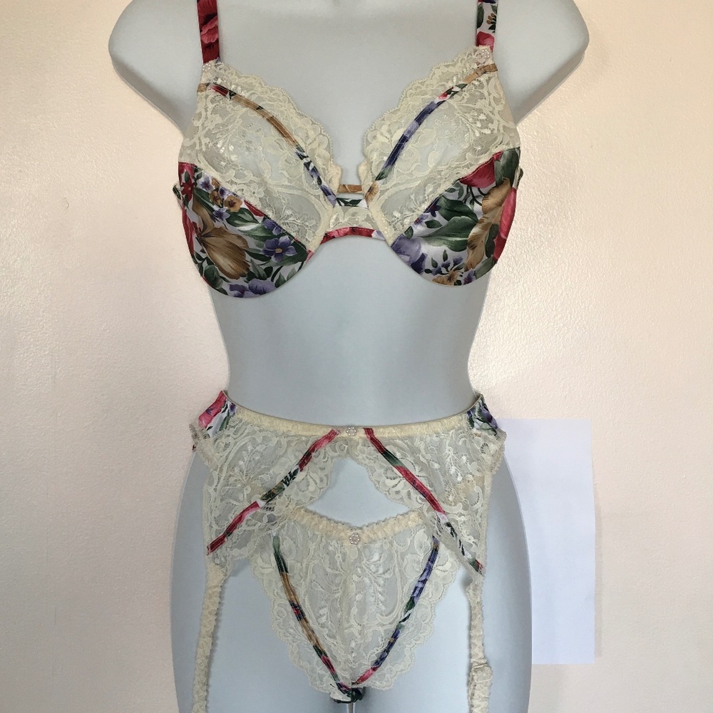 Vintage Christian Dior Lingerie Set (Circa 1980s)